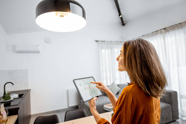 Voice assistant controlling Skroman mood switch lighting